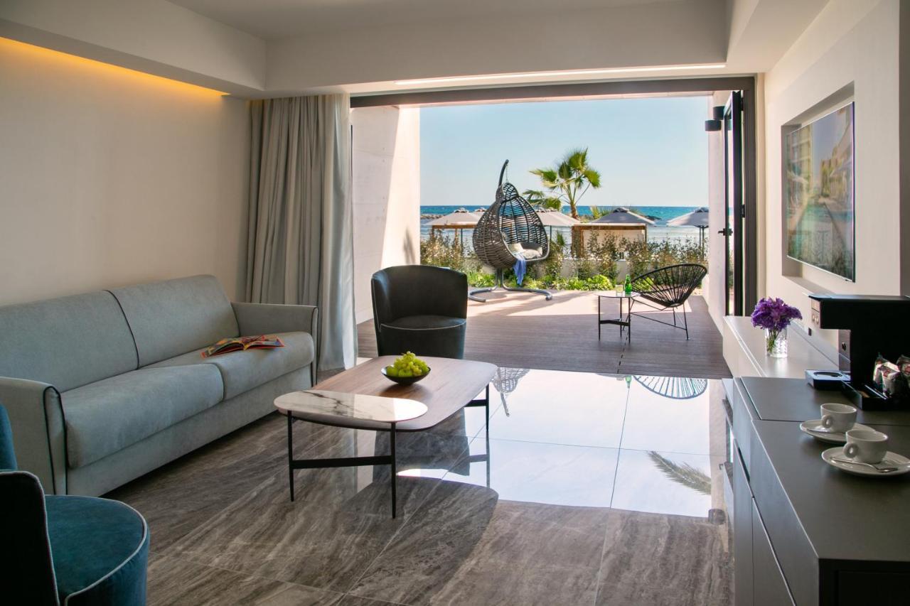 Mercure Larnaca Beach Resort Exterior foto
