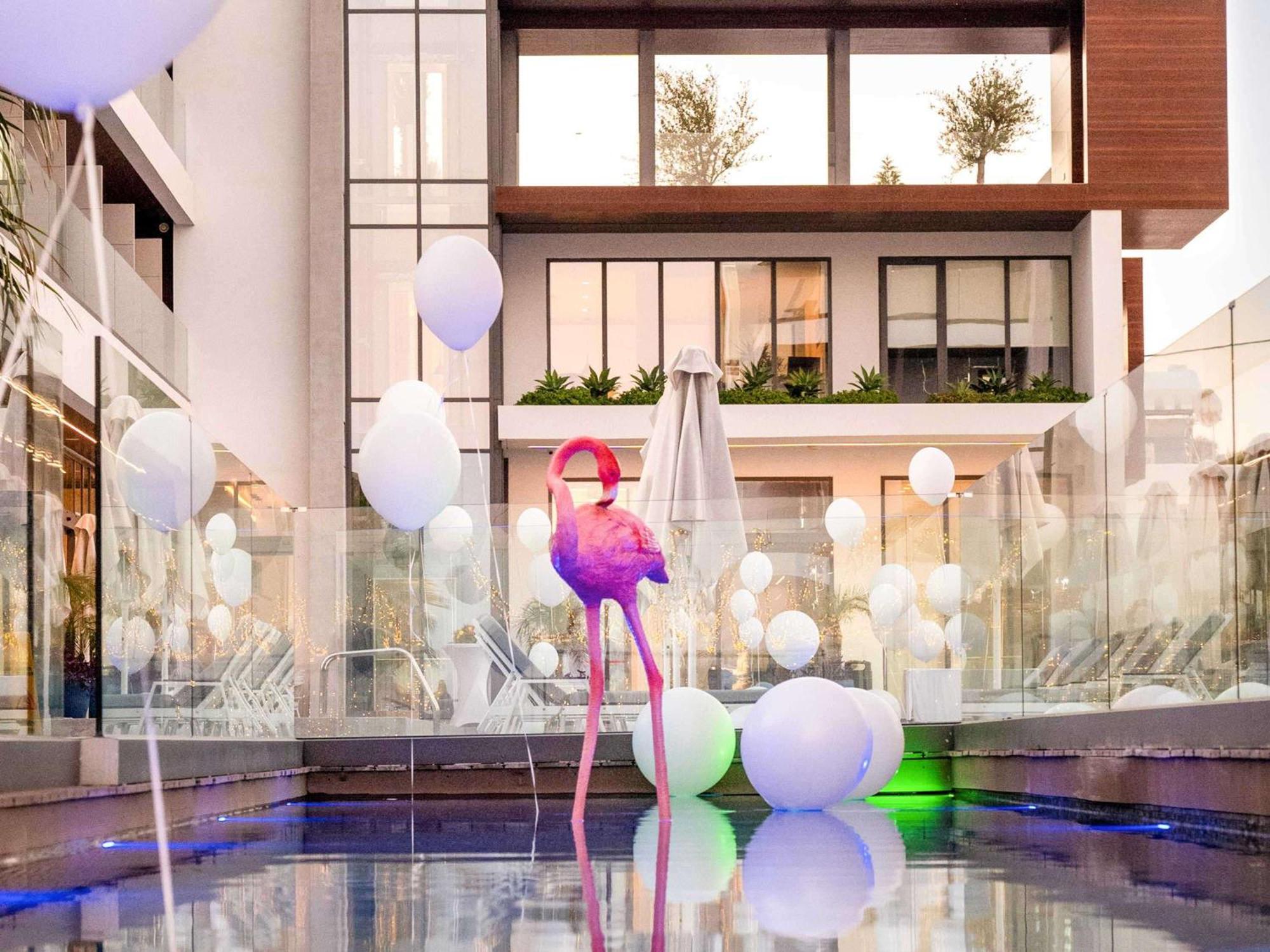 Mercure Larnaca Beach Resort Exterior foto