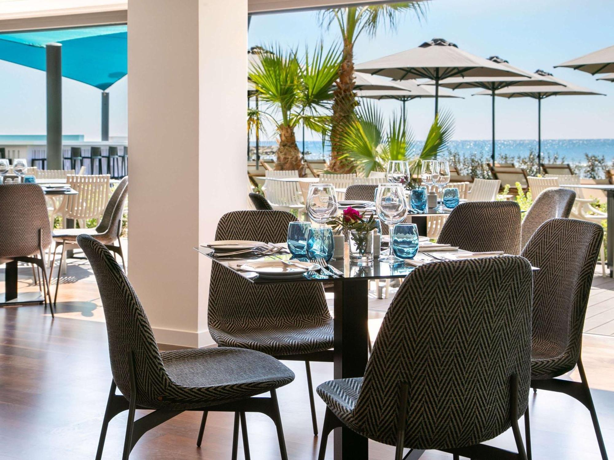 Mercure Larnaca Beach Resort Exterior foto