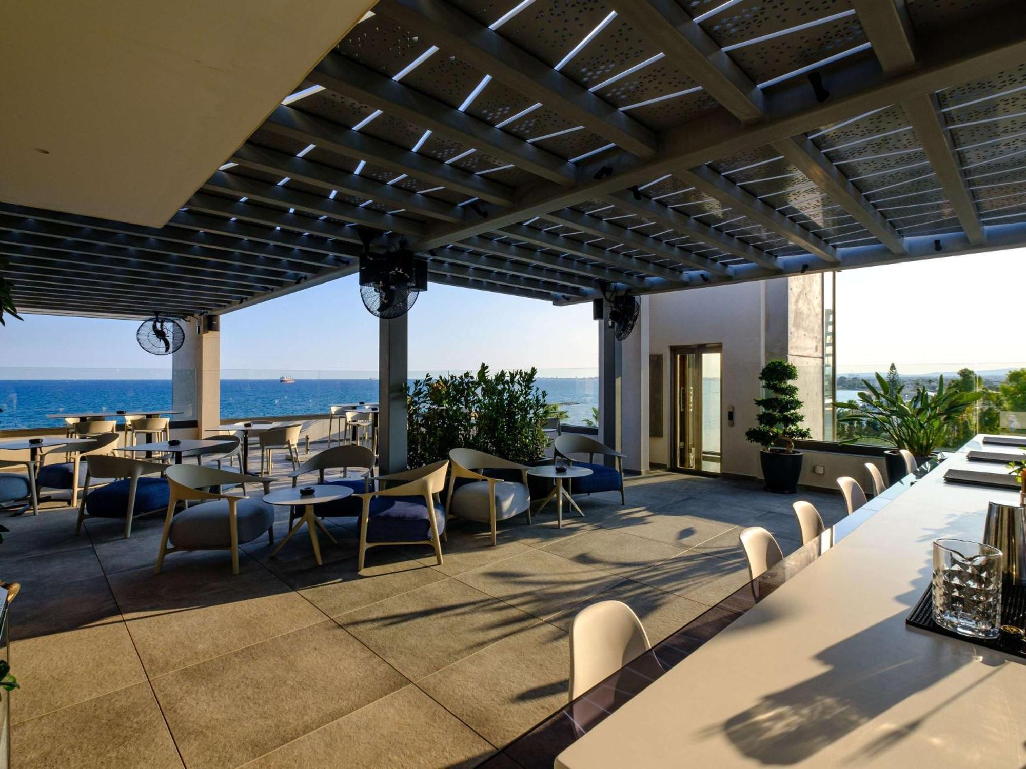 Mercure Larnaca Beach Resort Exterior foto